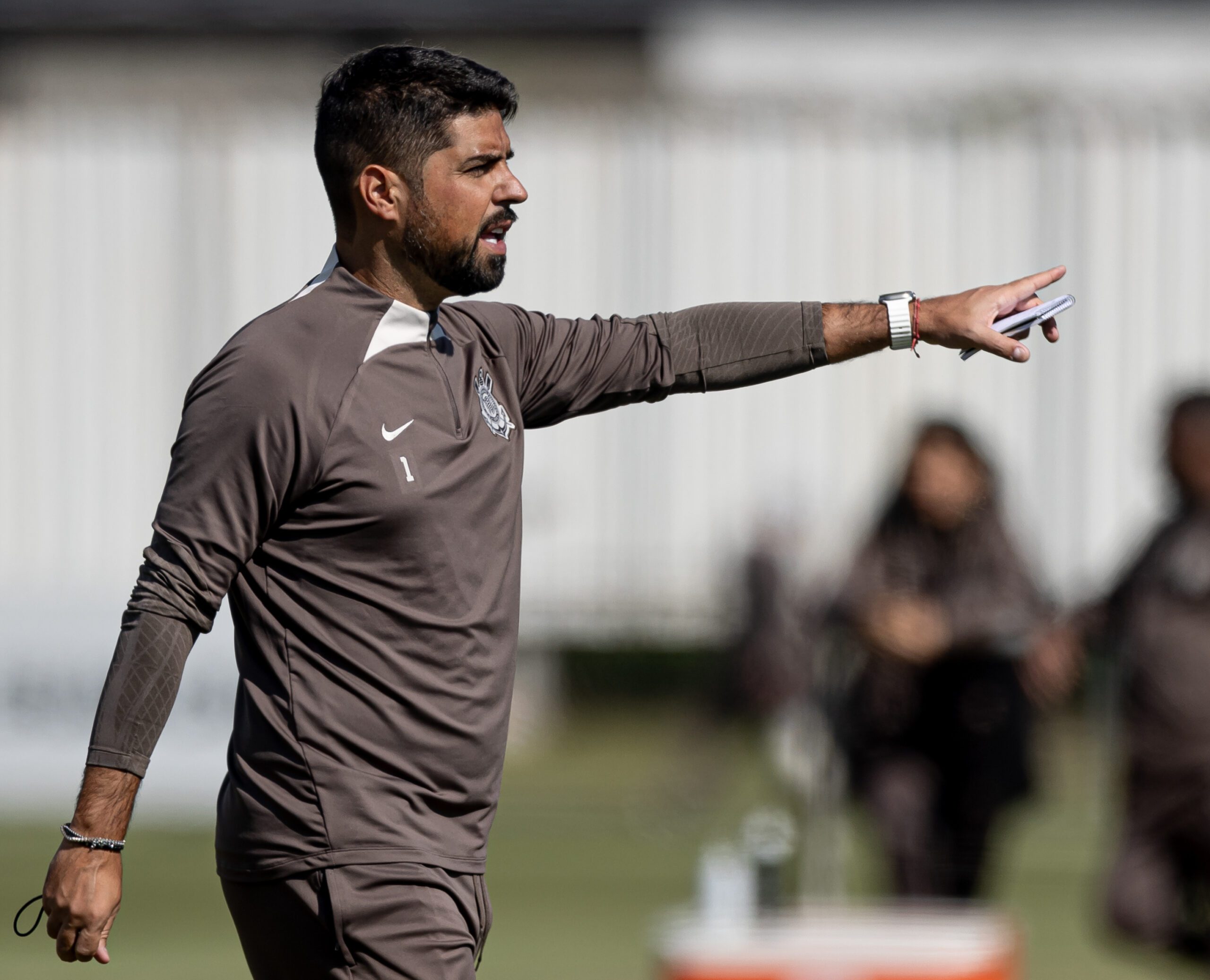 Corinthians Reforça Treinos em SP Após Empate Intenso em Goiânia